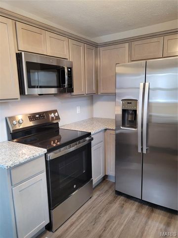 202 Wisconsin Avenue, Alton, IL 62002