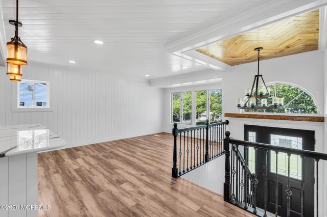 24 Woodlark Road, Toms River, NJ 08755