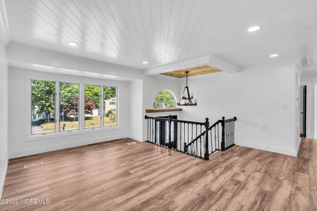 24 Woodlark Road, Toms River, NJ 08755