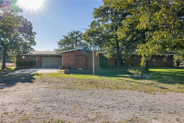 16121 Fm 2620 Road, Bedias, TX 77831