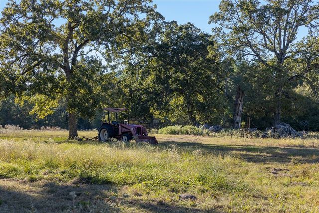 16121 Fm 2620 Road, Bedias, TX 77831