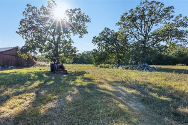 16121 Fm 2620 Road, Bedias, TX 77831