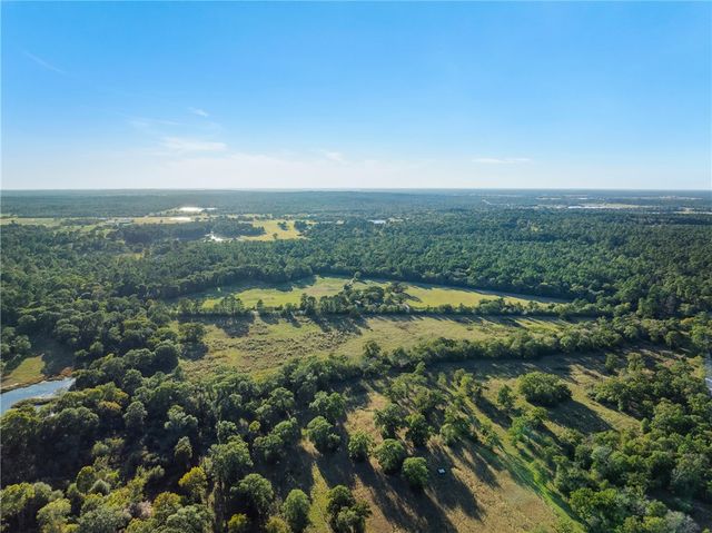 16121 Fm 2620 Road, Bedias, TX 77831