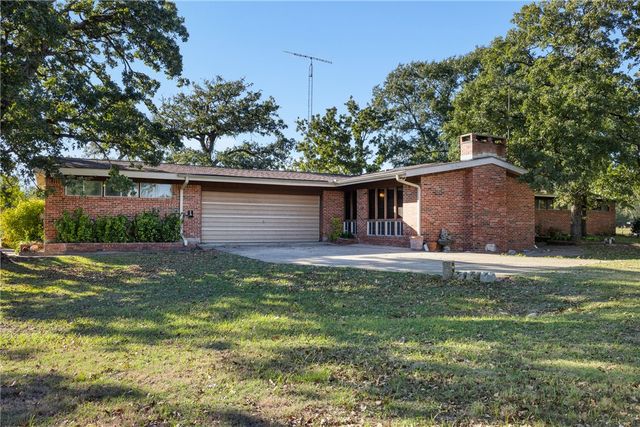 16121 Fm 2620 Road, Bedias, TX 77831