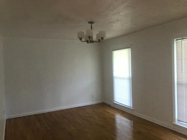 111 Lionel B, Summerville, SC 29483