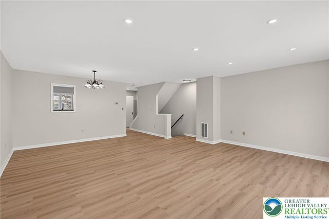 2823 Sequoia Drive, Macungie Boro, PA 18062