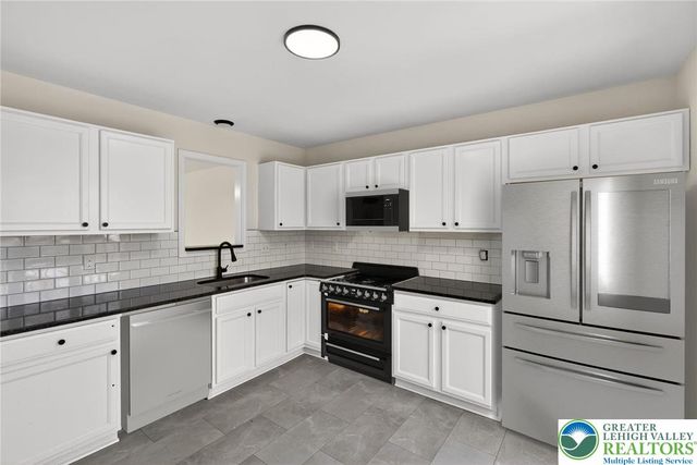 2823 Sequoia Drive, Macungie Boro, PA 18062