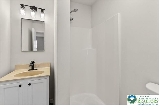 2823 Sequoia Drive, Macungie Boro, PA 18062