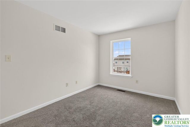 2823 Sequoia Drive, Macungie Boro, PA 18062