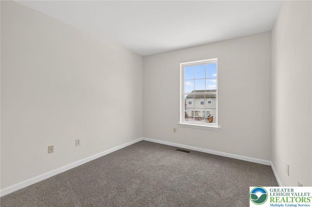 2823 Sequoia Drive, Macungie Boro, PA 18062