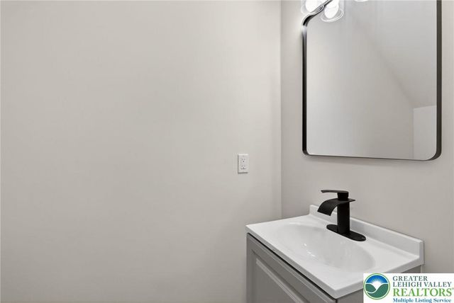 2823 Sequoia Drive, Macungie Boro, PA 18062