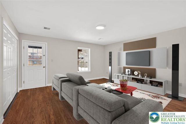 2823 Sequoia Drive, Macungie Boro, PA 18062