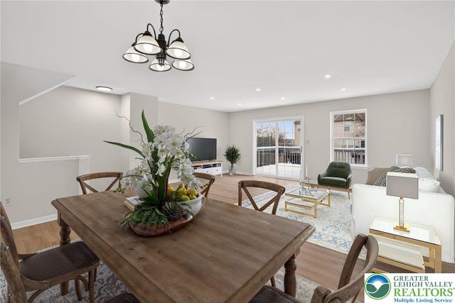 2823 Sequoia Drive, Macungie Boro, PA 18062