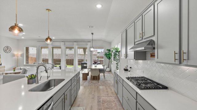 1904 Jay Bird LN, Leander, TX 78641