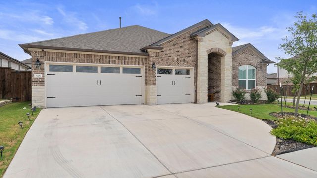 1904 Jay Bird LN, Leander, TX 78641