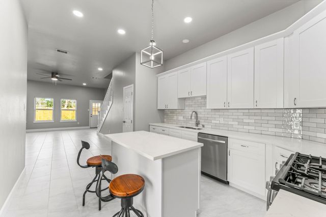 8153 Crestview Drive, Houston, TX 77028