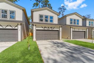 8153 Crestview Drive, Houston, TX 77028