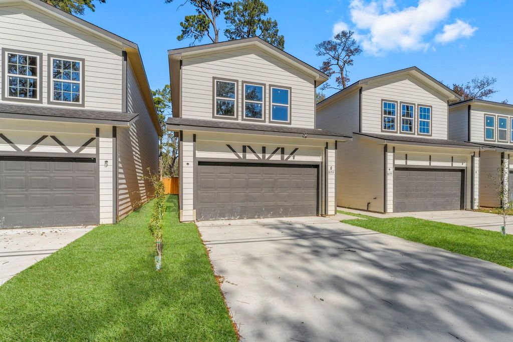 8153 Crestview Drive, Houston, TX 77028