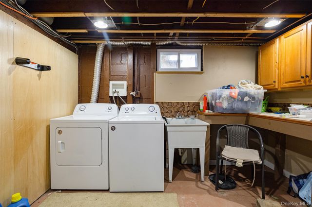 14 Van Wert Place, Hyde Park, NY 12538