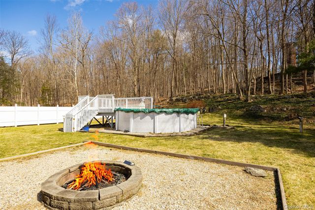 14 Van Wert Place, Hyde Park, NY 12538