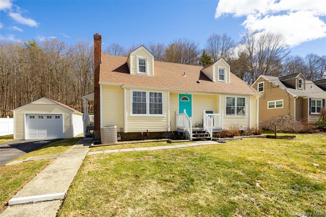 14 Van Wert Place, Hyde Park, NY 12538