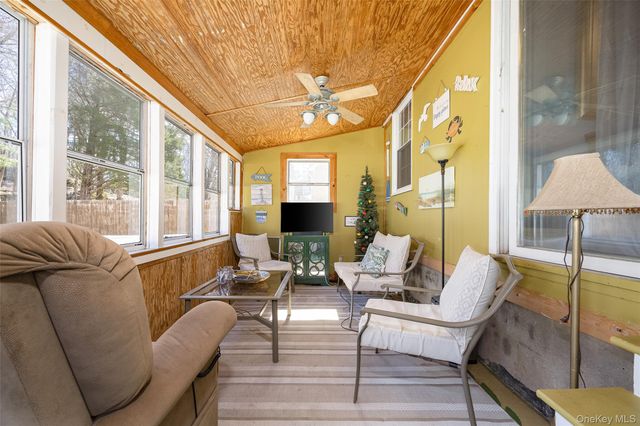 14 Van Wert Place, Hyde Park, NY 12538