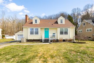 14 Van Wert Place, Hyde Park, NY 12538