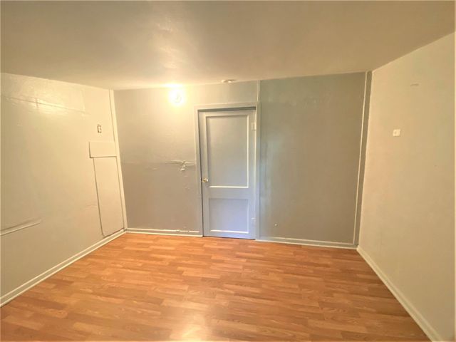 621 S Commerce ST, Lockhart, TX 78644