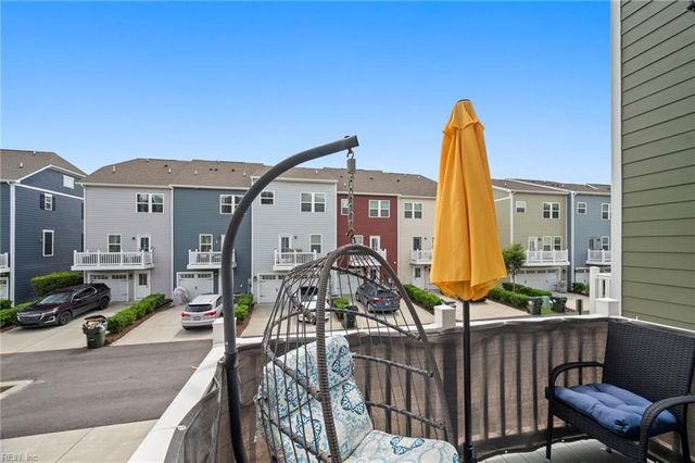 1726 Defiance DR, Chesapeake, VA 23323