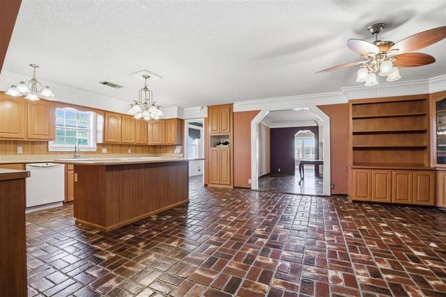 504 Bowie Street, Sulphur, LA 70663