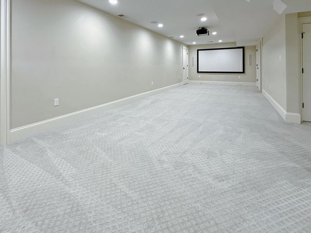 9 Vine St, Newton, MA 02467