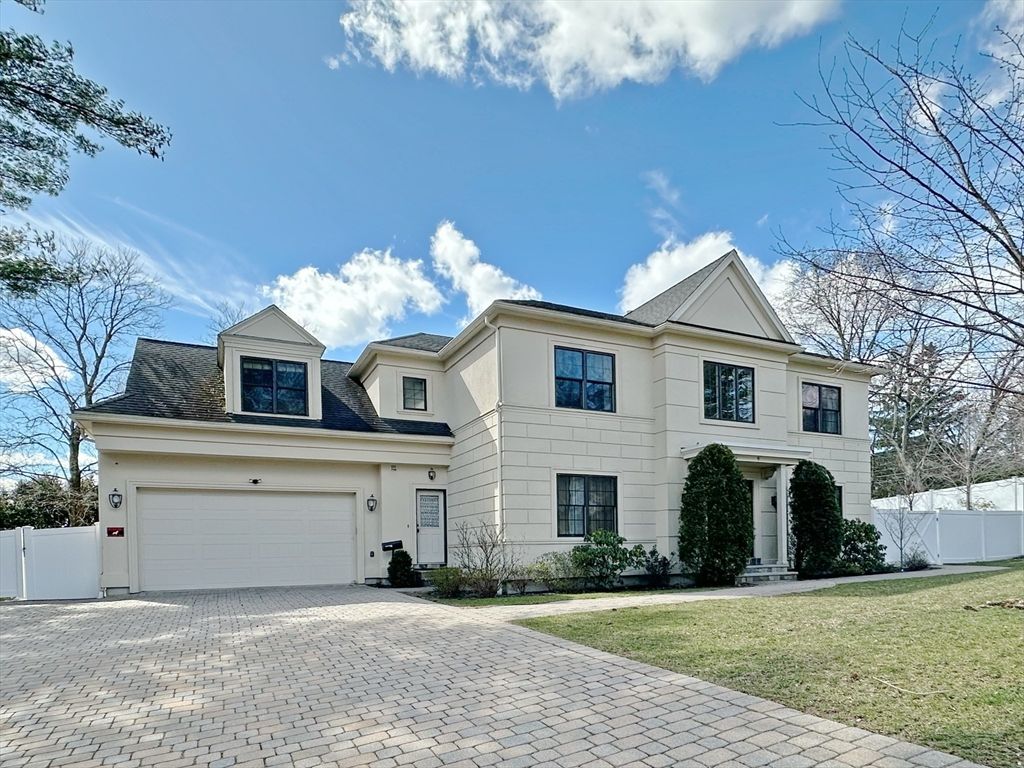 9 Vine St, Newton, MA 02467