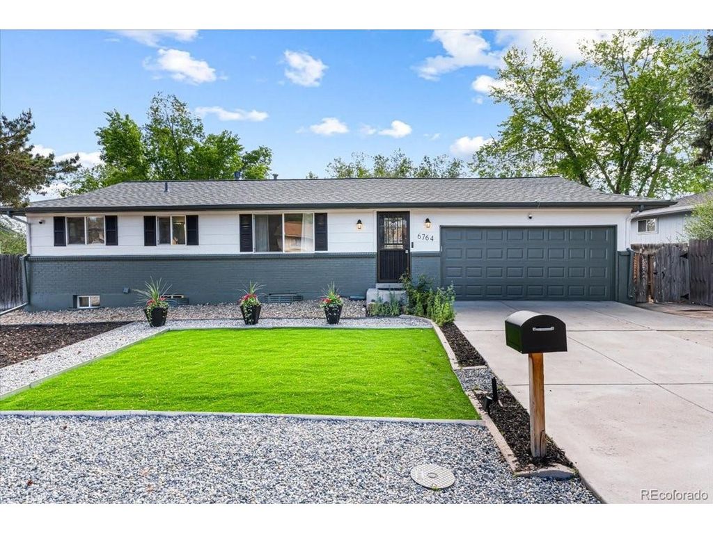 6764 Newland St, Arvada, CO 80003