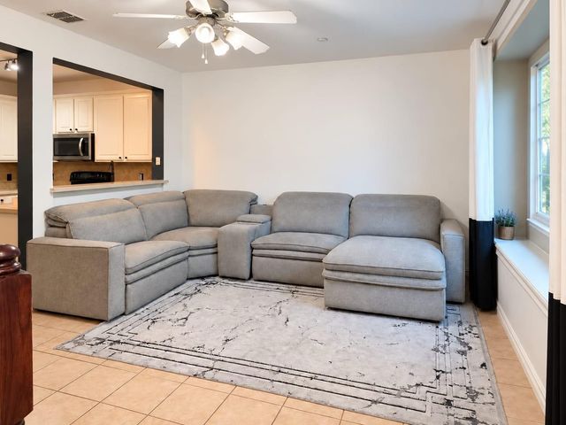 2910 Durango Place, Bedford, TX 76021