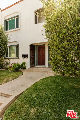 1224 N Hoover Street, Los Angeles, CA 90029
