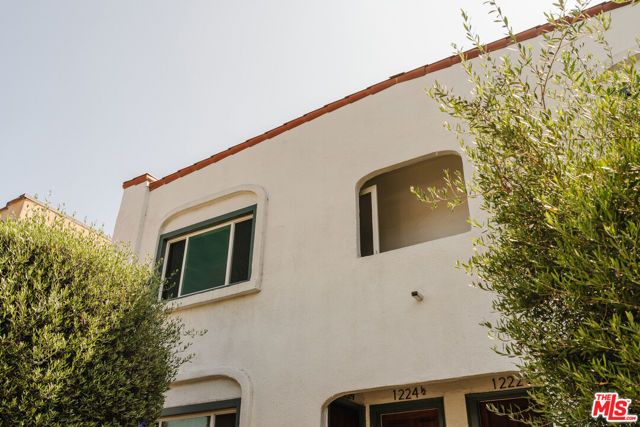 1224 N Hoover Street, Los Angeles, CA 90029