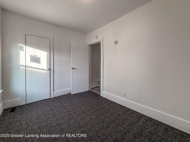 1013 N Pennsylvania Avenue, Lansing, MI 48906