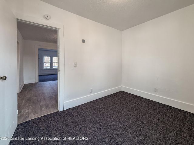 1013 N Pennsylvania Avenue, Lansing, MI 48906