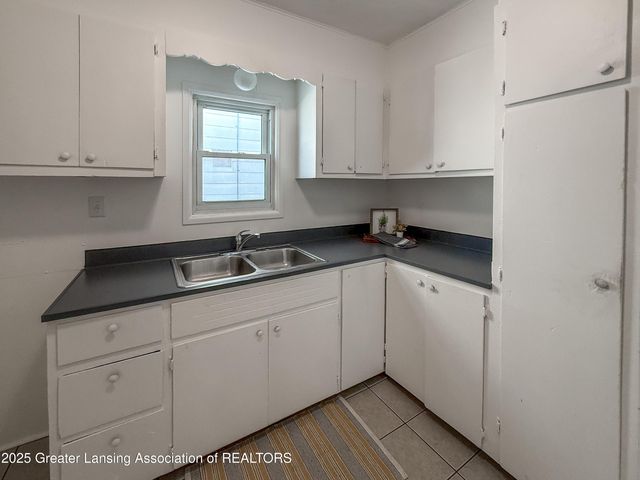 1013 N Pennsylvania Avenue, Lansing, MI 48906