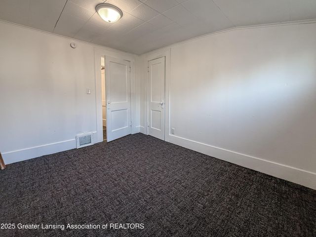 1013 N Pennsylvania Avenue, Lansing, MI 48906