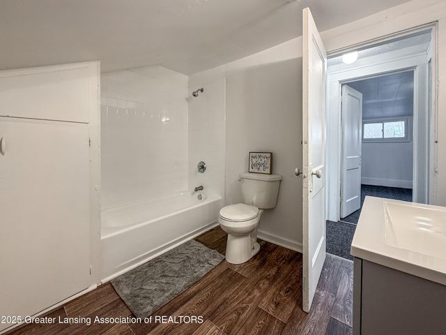 1013 N Pennsylvania Avenue, Lansing, MI 48906