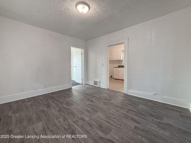 1013 N Pennsylvania Avenue, Lansing, MI 48906