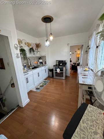 5059 Hartwell Street, Dearborn, MI 48126