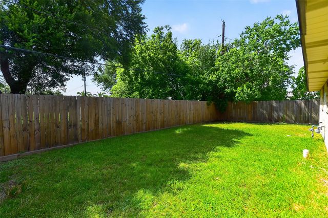 15414 Bow Lane, Houston, TX 77053