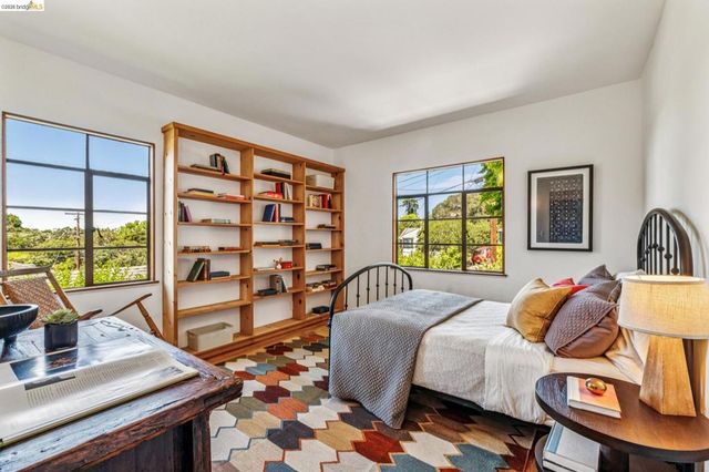 335 Vermont Ave, Berkeley, CA 94707