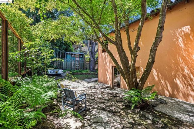 335 Vermont Ave, Berkeley, CA 94707