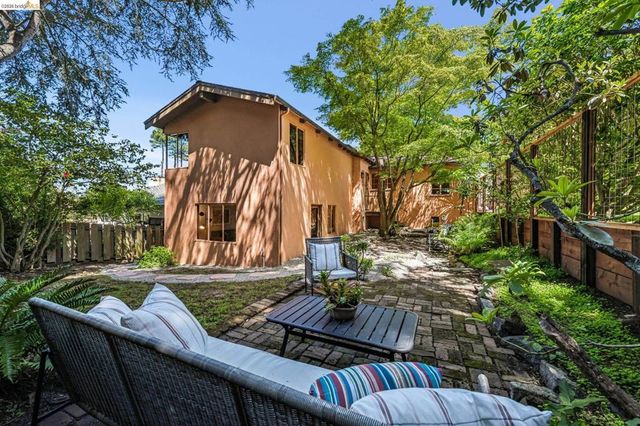 335 Vermont Ave, Berkeley, CA 94707