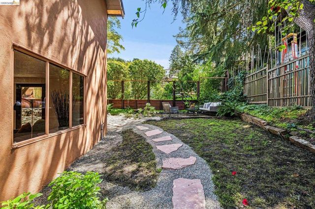 335 Vermont Ave, Berkeley, CA 94707