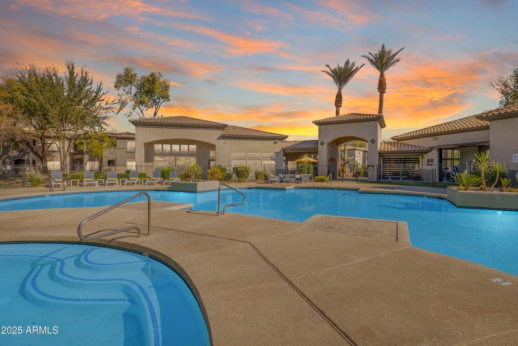 17374 N 89TH Avenue B2, Peoria, AZ 85382