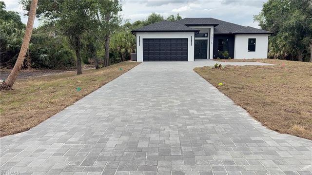 2375 2nd AVE SE, Naples, FL 34117